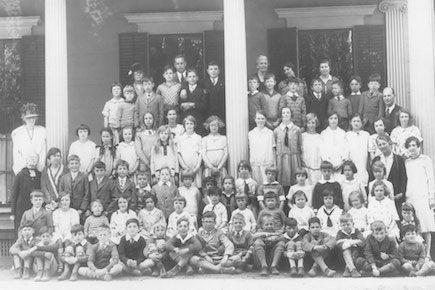 Students attending the Hewins School in 1925.